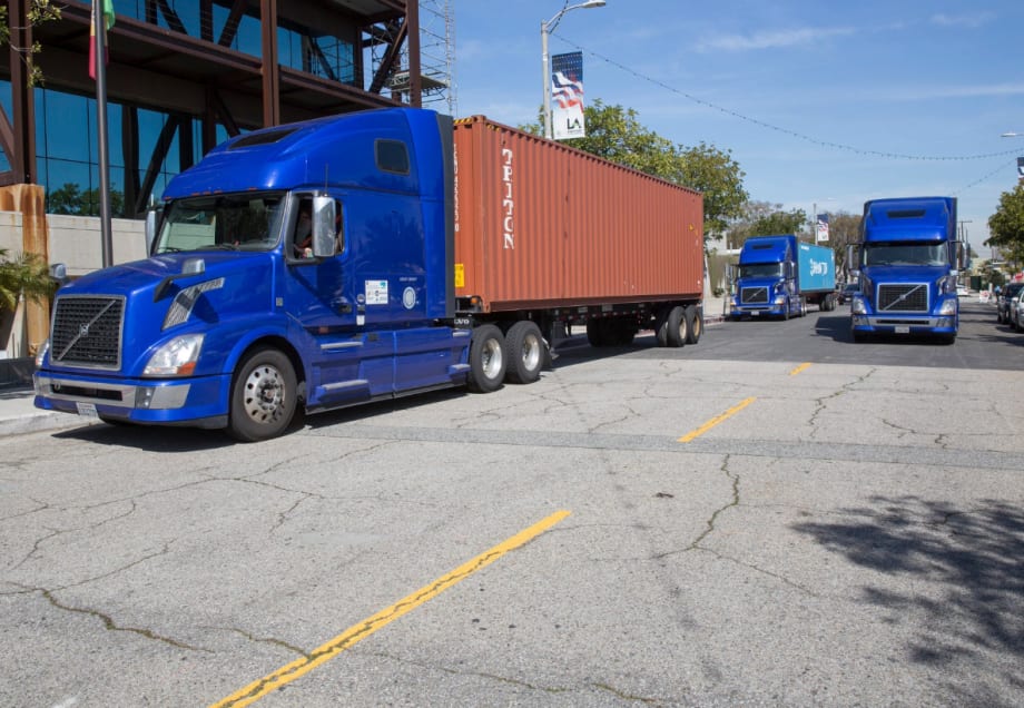 Port of LA Hosts Live Platooning Demonstration