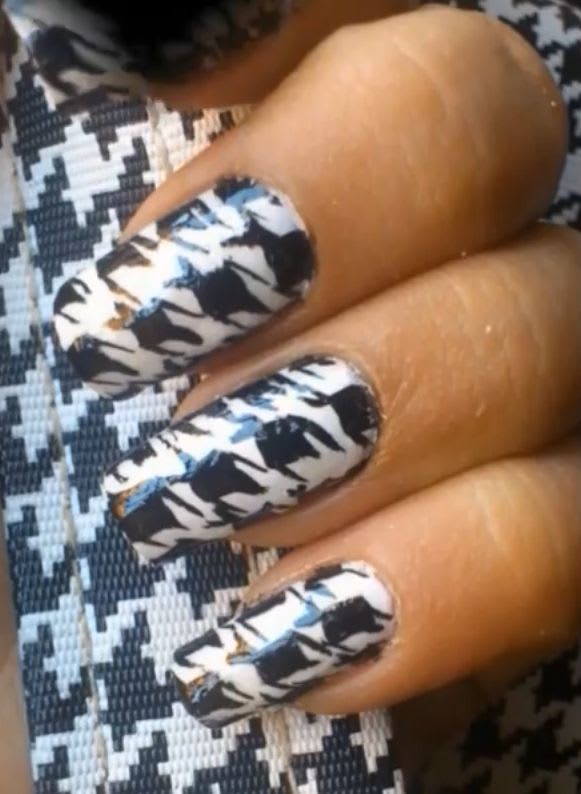 Houndstooth Nail Art How-To