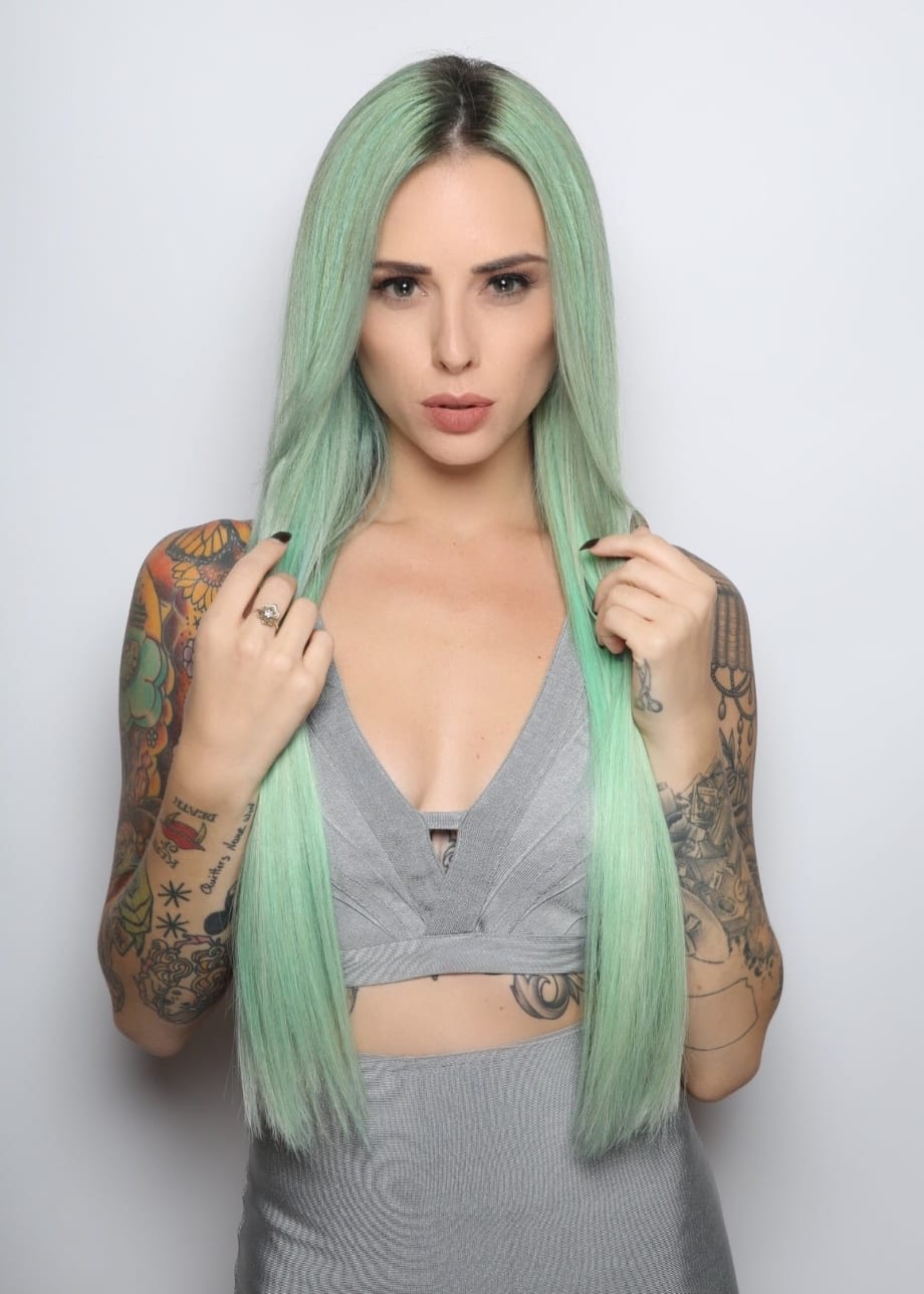 How-To (+video!): Kylie Jenner's Minty Green Haircolor