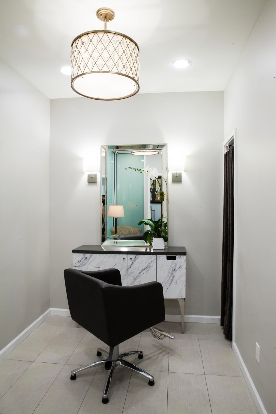 SALON TOUR: Angelo David Salon