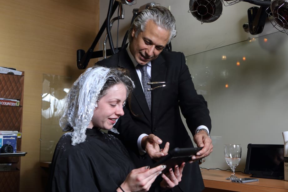 A Salon Owner Reviews New Technology that Entertains and Educates Clients
