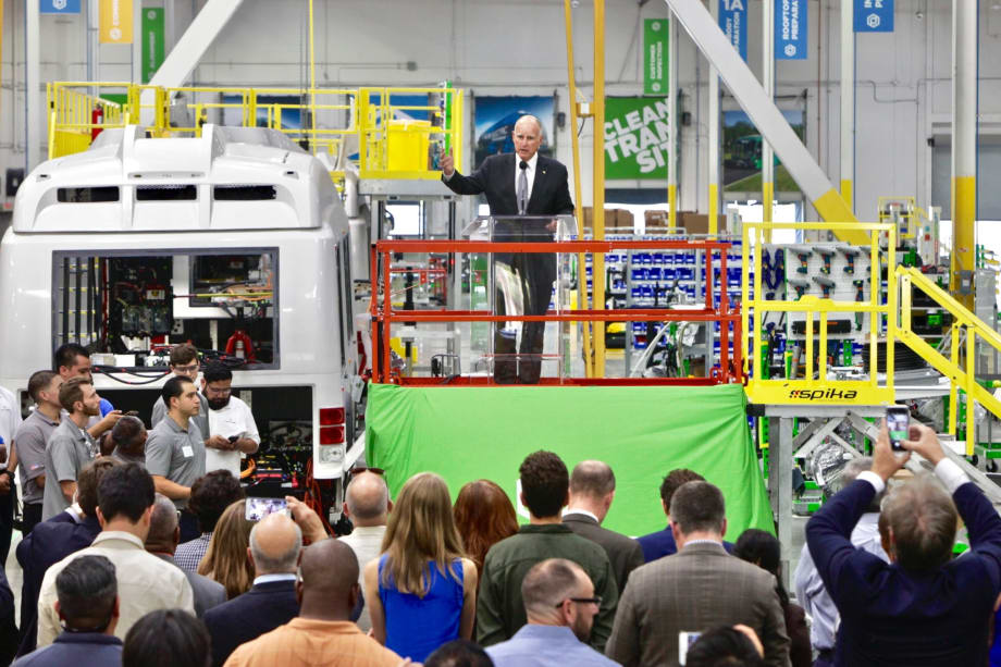Calif. Gov. commemorates new Proterra LA manufacturing facility