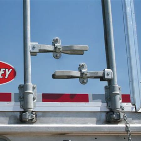 Increased Cargo Thefts, Traffic, Highway Deaths Come with Memorial Day Holiday