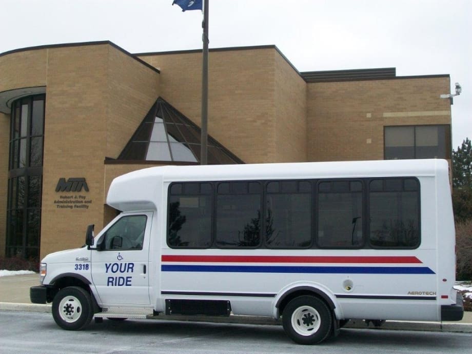 ROUSH CleanTech develops extended range tank for Ford E-450