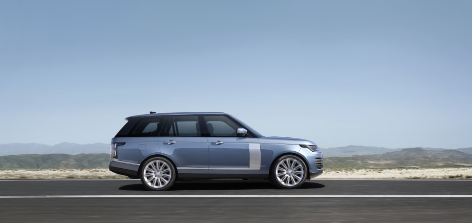 Land Rover to Offer Plug-in Range Rover for 2019