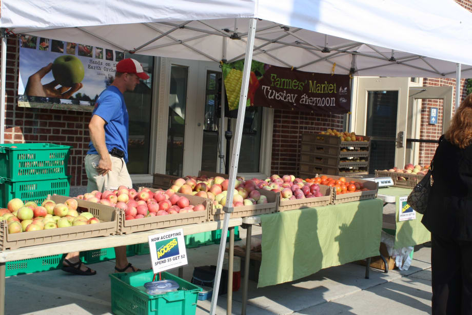 From farm to table via public transit