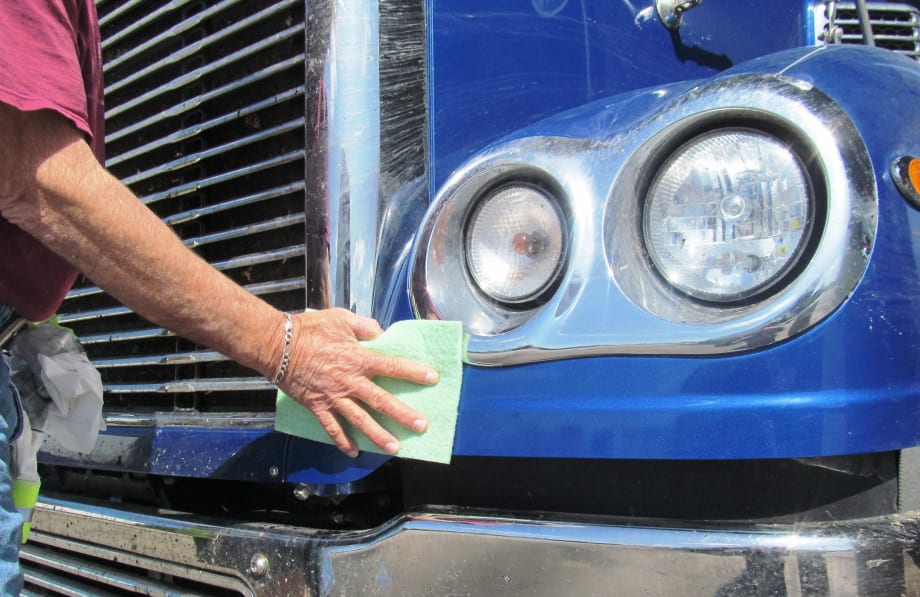 Remove Love Bugs and Other Insects from Your Trucks