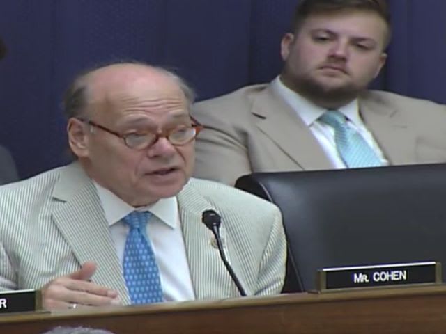 Tennessee Congressman Presses Feds on School Bus Seat Belts