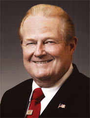 Rush Emphasizes Relationships in Speech to Business Students