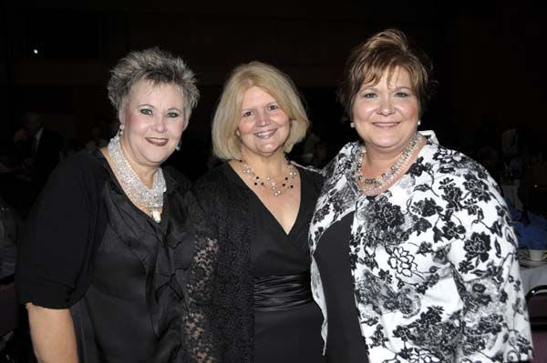 3 Texans complete new special-needs program