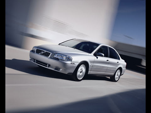 Volvo Introduces All-New S80