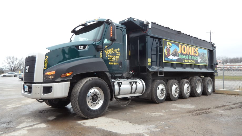 Test Drive: Cat CT-660 at Work