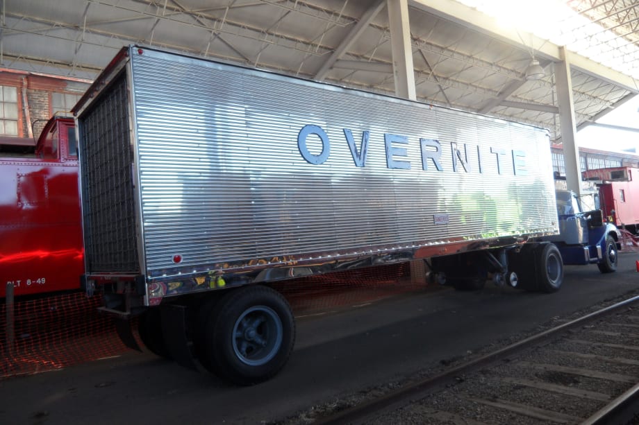 Cold in Roanoke, a Shiny Overnite Rig, and a Volunteer Named Wizzy. How About That?