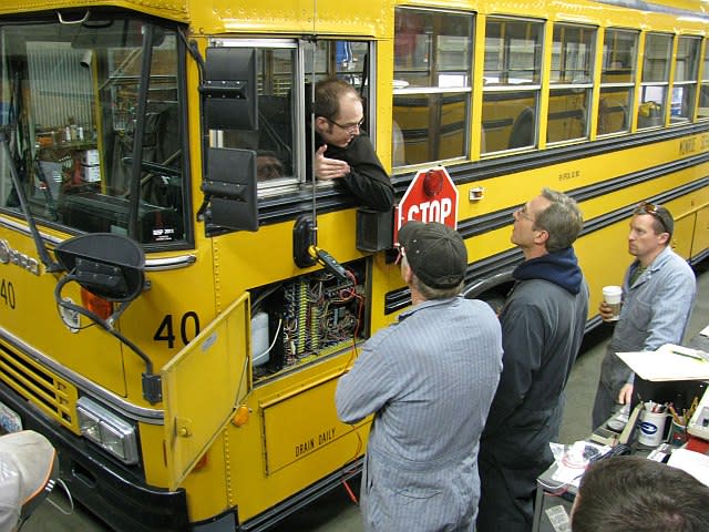 6 Benefits of Utilizing a Driver as a Mechanic’s Helper