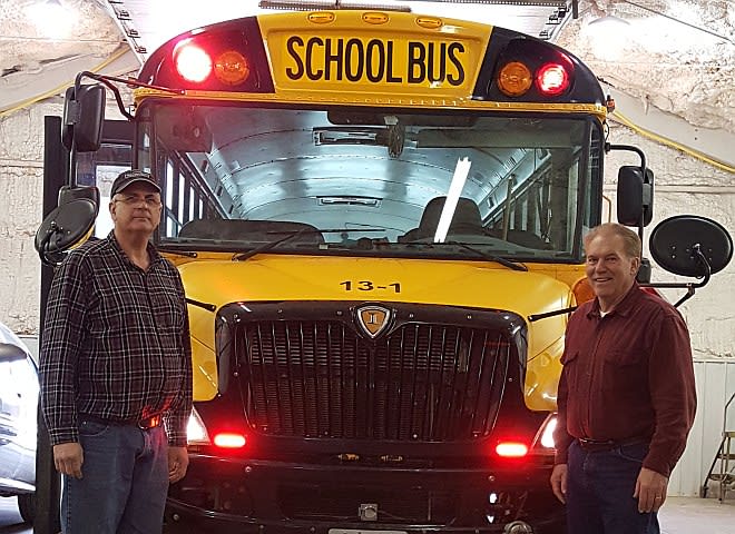 Extra Red Lights Linked to Decrease in Illegal Passing