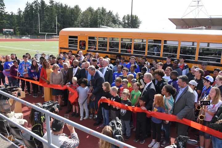 Washington District Unveils State’s First Electric School Bus