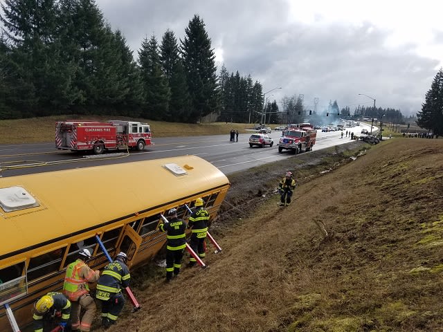 6 Students Injured in Oregon School Bus Crash