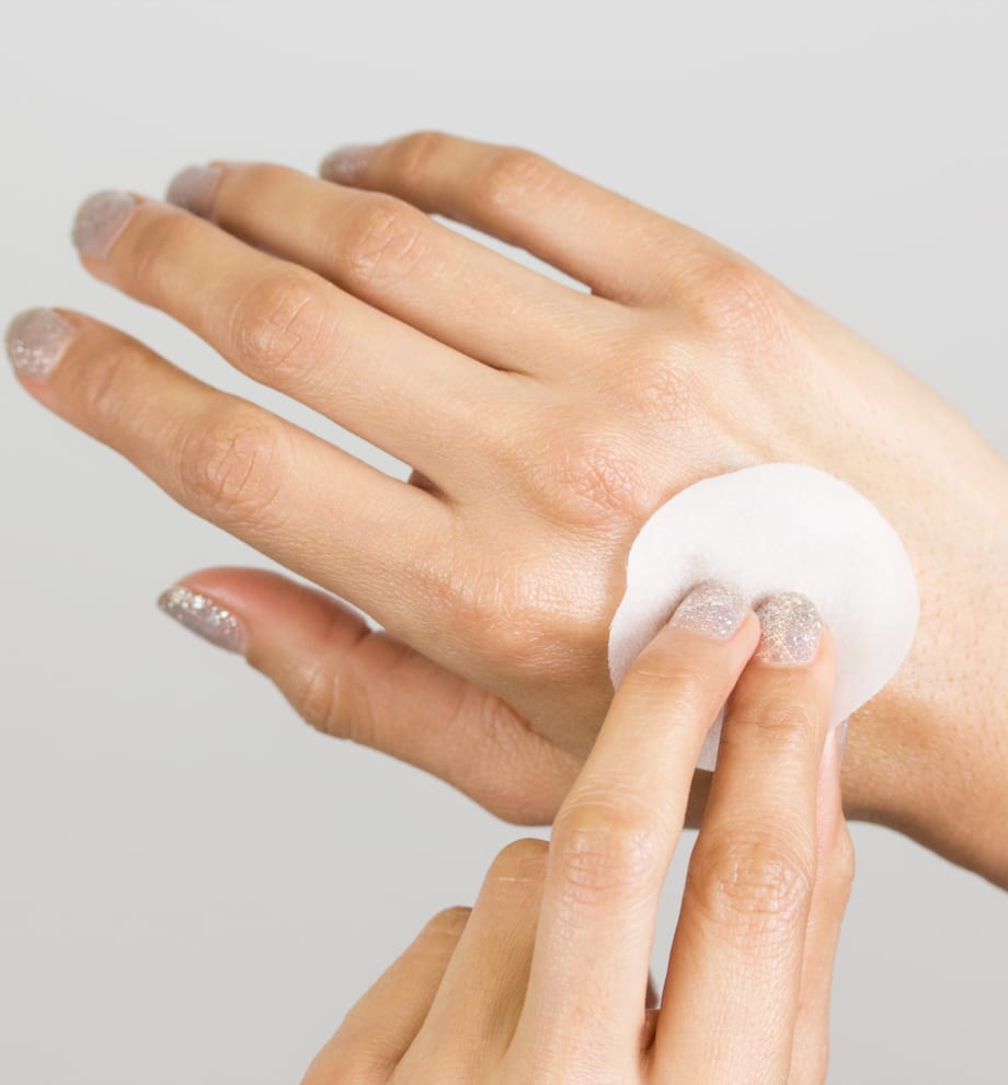 HOW-TO: Keeping Eyelash Extensions "Salon-Fresh" with Proper Aftercare
