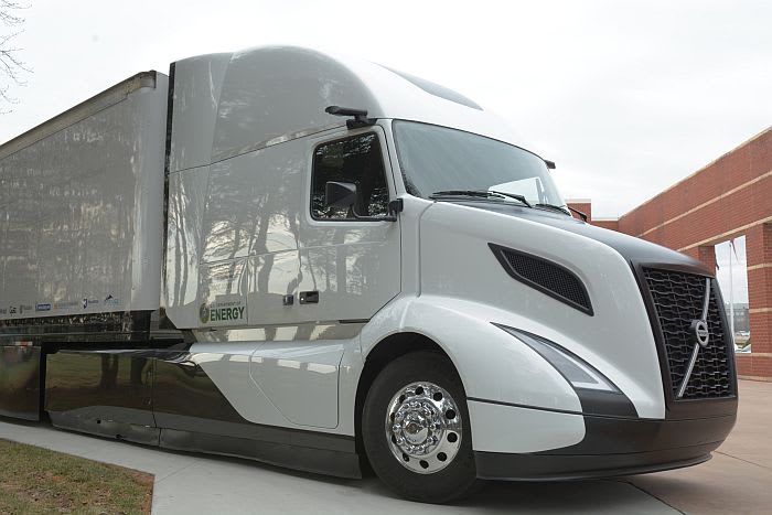 Driving Volvo’s SuperTruck