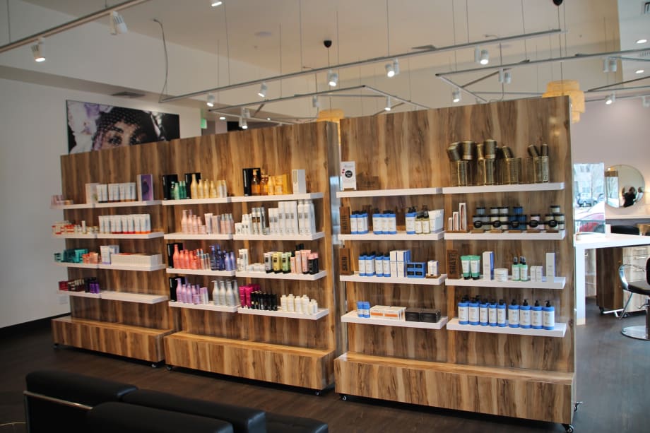 2019 Salons of the Year: Salon Cosabella