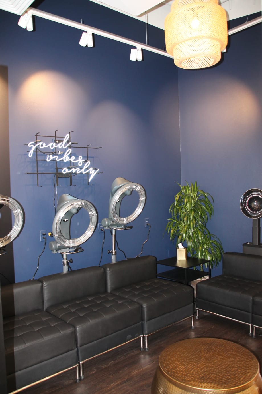 2019 Salons of the Year: Salon Cosabella