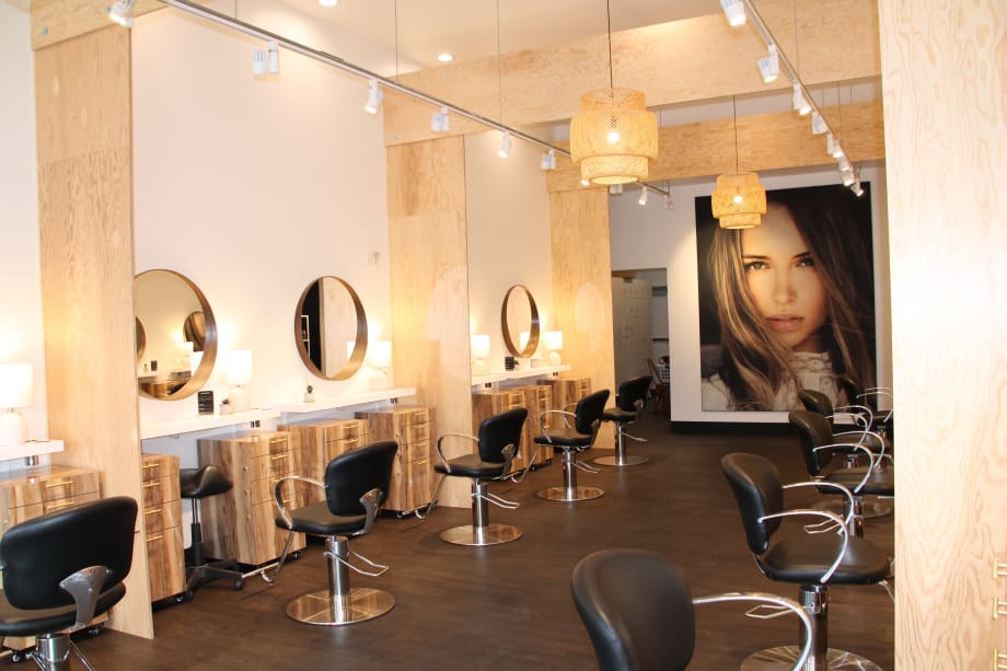 2019 Salons of the Year: Salon Cosabella