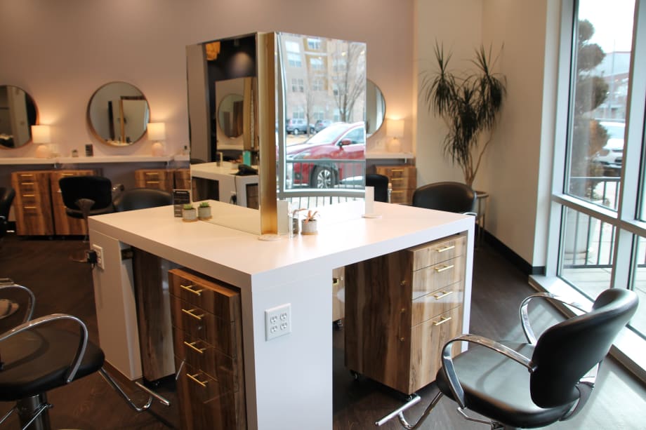 2019 Salons of the Year: Salon Cosabella