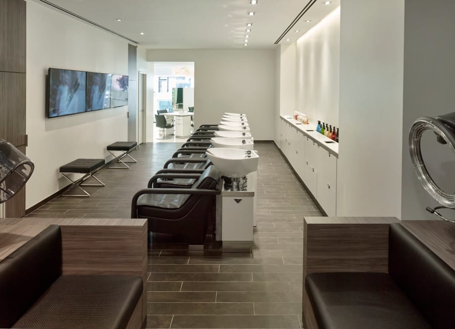 SALON TOUR: Salon Ziba