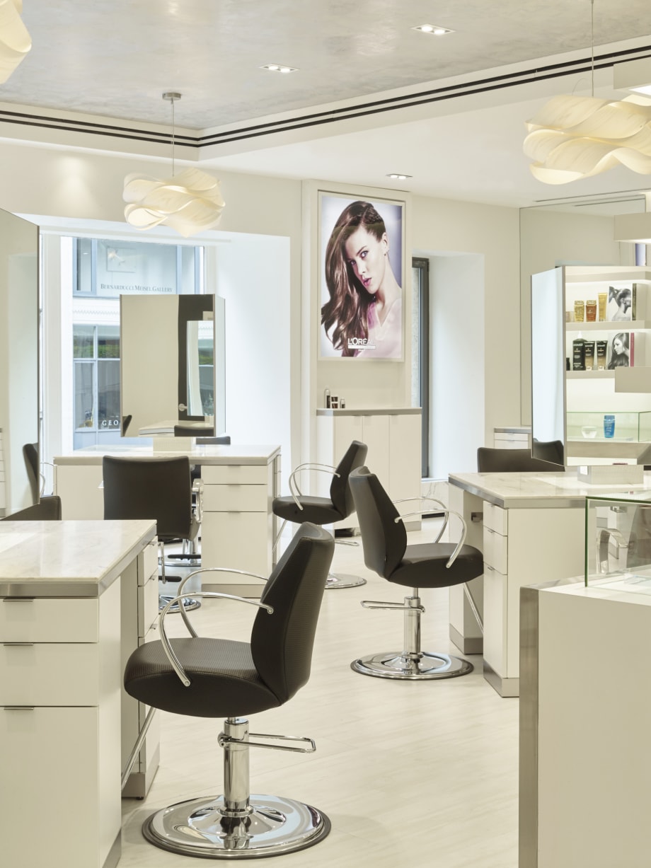 SALON TOUR: Salon Ziba