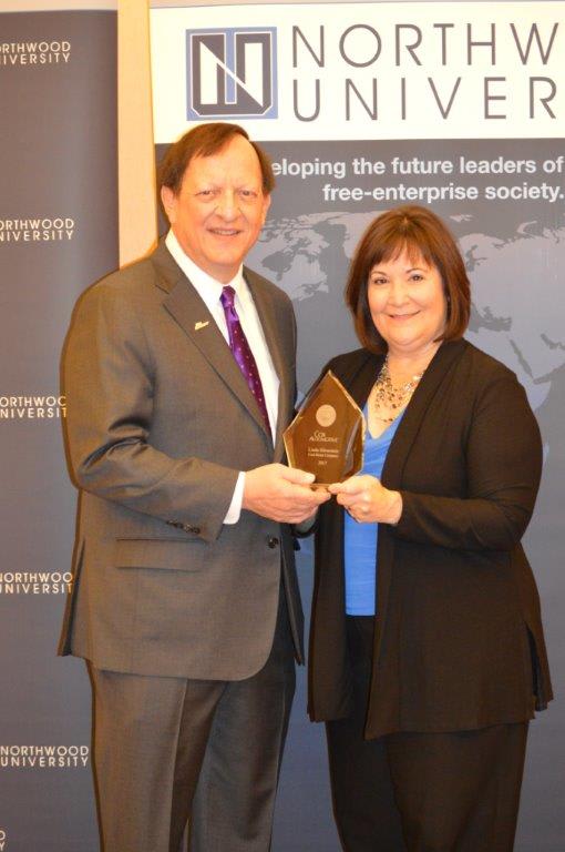 Ford Remarketing Manager Named Cox Automotive Woman of the Year