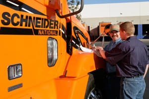 Schneider National Plans to Recruit Regional Drivers This Year
