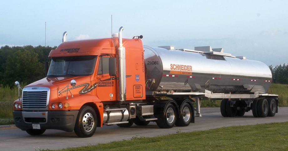 Schneider Increases Owner-Operator Compensation Rate