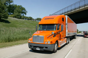 Schneider to Replace One-Third of Tractor Fleet by Year-End
