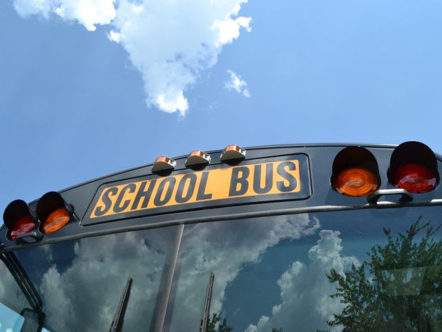 Wisconsin Mandates Amber Lights on School Buses