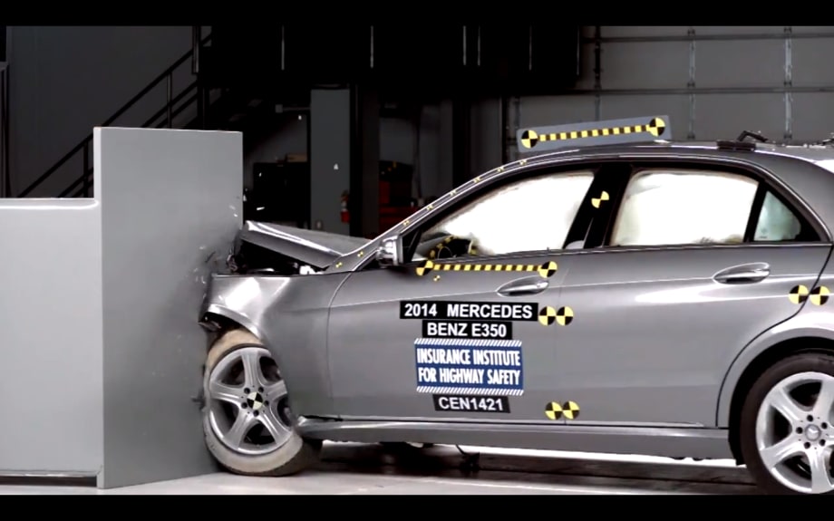 Watch Mercedes-Benz E-Class Sedan Earn Top IIHS Safety Rating