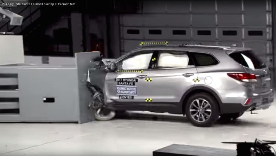 Watch the Hyundai Santa Fe Earn Top Safety Honor