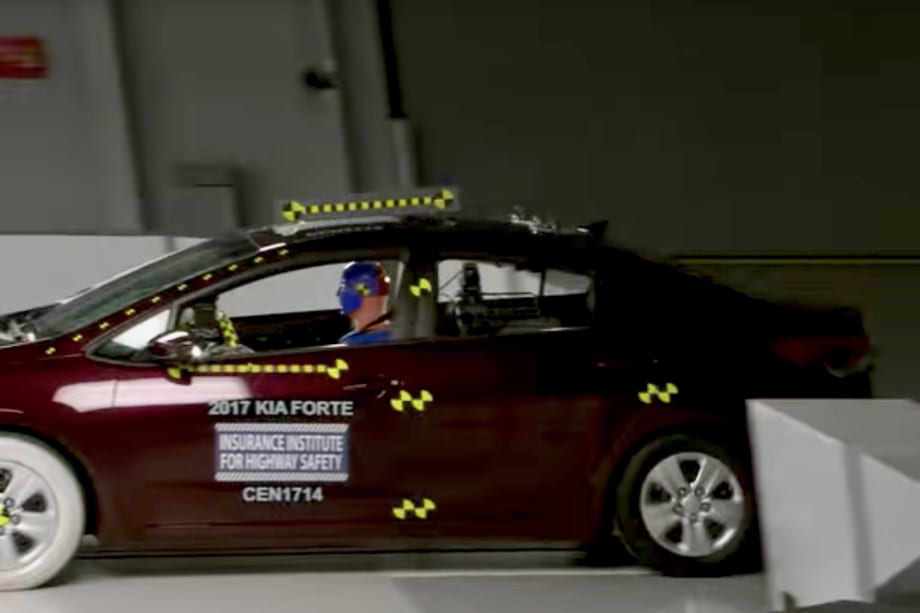 2017 Kia Forte Named IIHS Top Safety Pick+