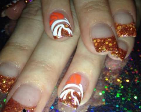 Fanicure: Super Bowl-Inspired Nails