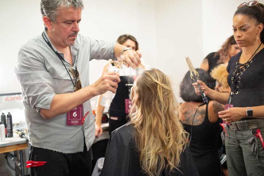 NYFW: Sleek, Wet Looks, Blonde Bobs and Natural Texture from ARROJO for Discount Universe