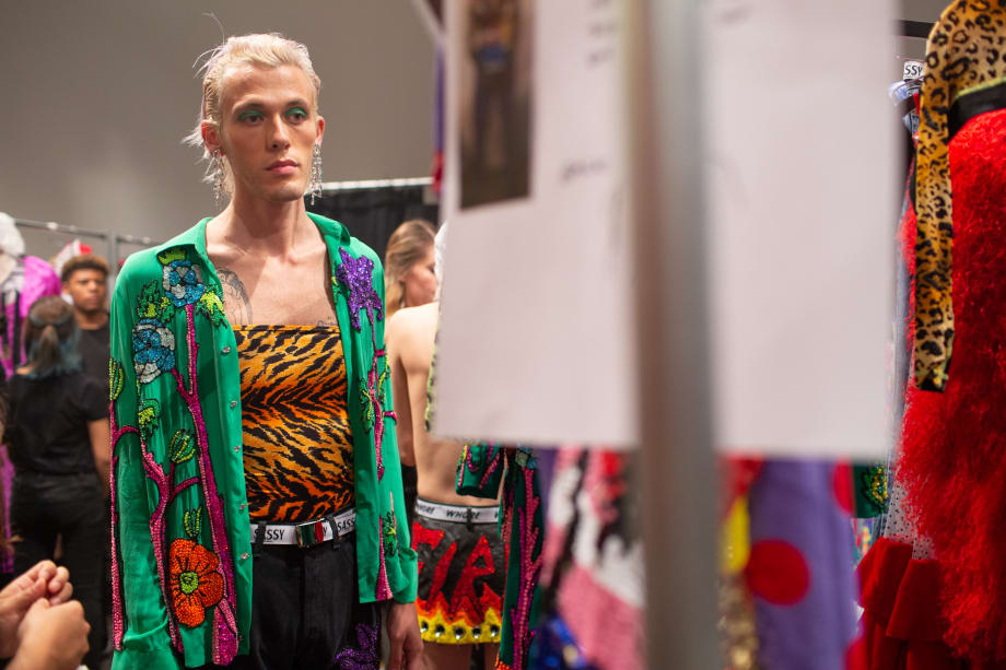 NYFW: Sleek, Wet Looks, Blonde Bobs and Natural Texture from ARROJO for Discount Universe
