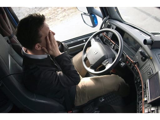 Eye-Opener Report: FMCSA Should Boost Driver-Fatigue Research