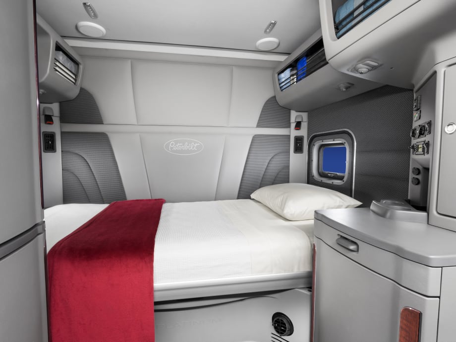 Peterbilt Adds Auto-Start to SmartAir No-Idle System