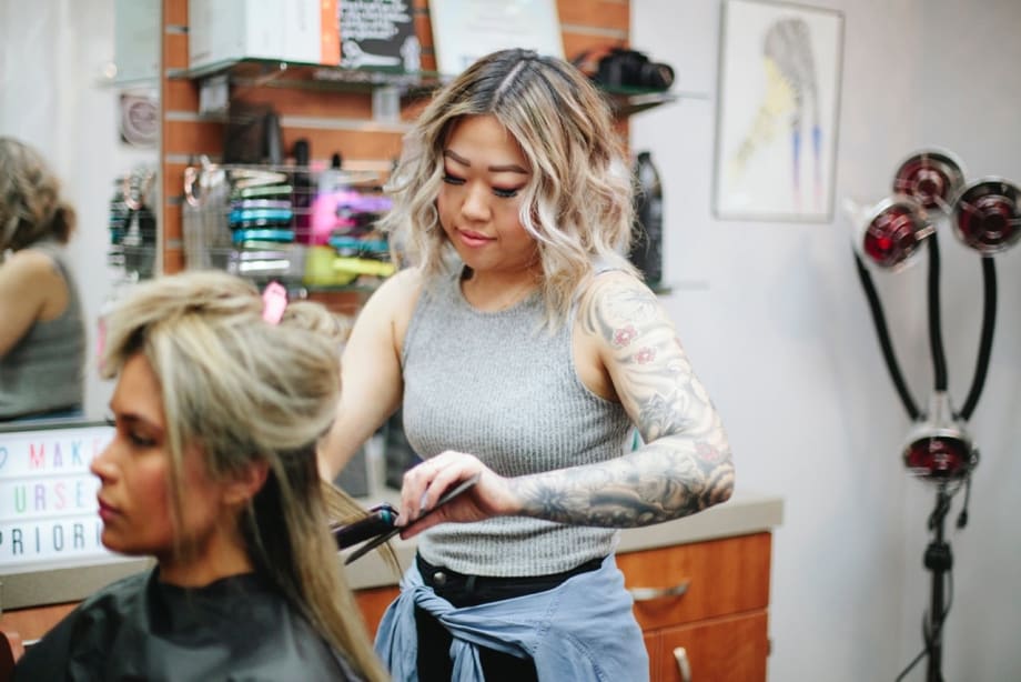 7 Benefits of Working in a Salon Studio