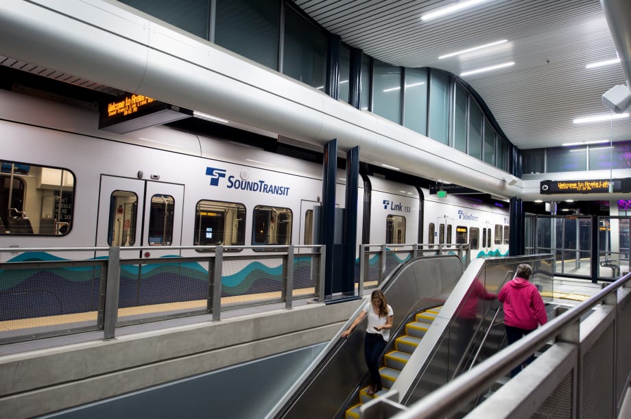 Real-time info now available at all Sound Transit Link light rail stations