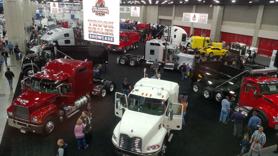 Reactions: Mid-America Trucking Show Without the Truck Makers