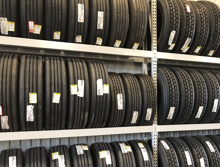 Love’s Expands Speedco Truck Tire Offerings