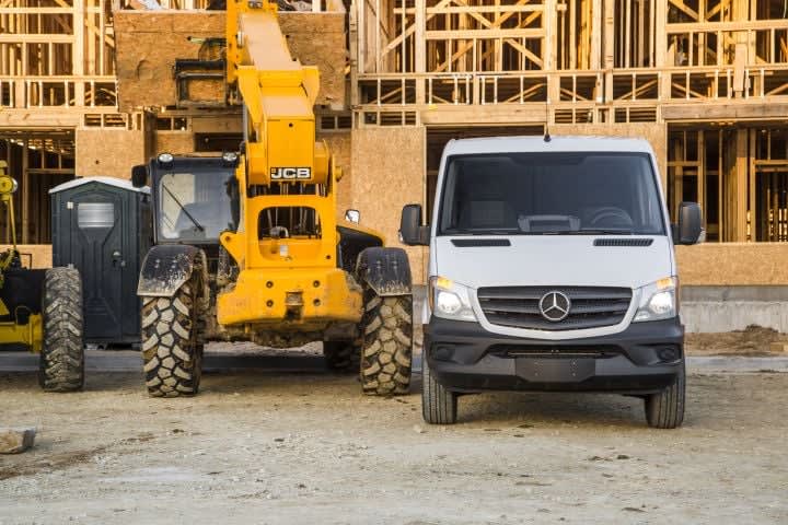 Mercedes-Benz Expands Sprinter Worker Lineup