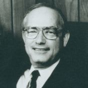 Consolidated Service Corp. Chairman Starr Dies