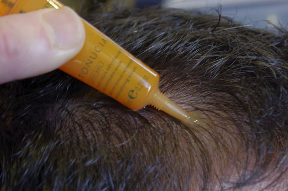 HOW-TO: Quick Hair Plumping Service For Men