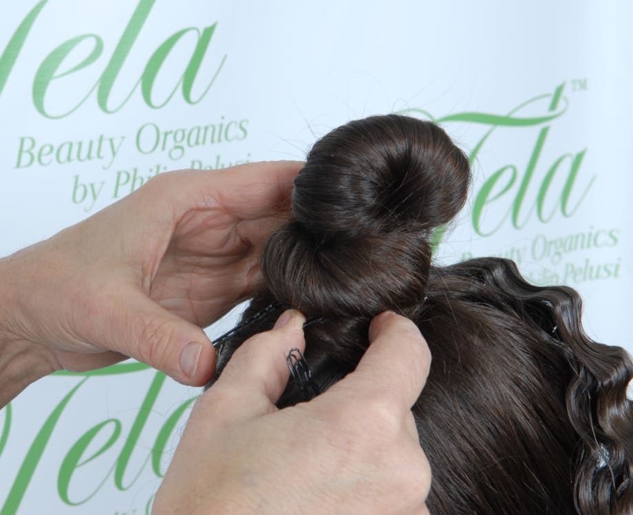 HOW-TO: Renaissance Crimped Updo
